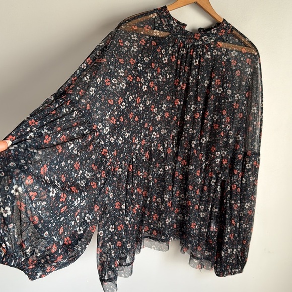 Free People Open Back Sweet Heart Top Medium - Picture 6 of 10